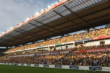 Fyldte tribuner